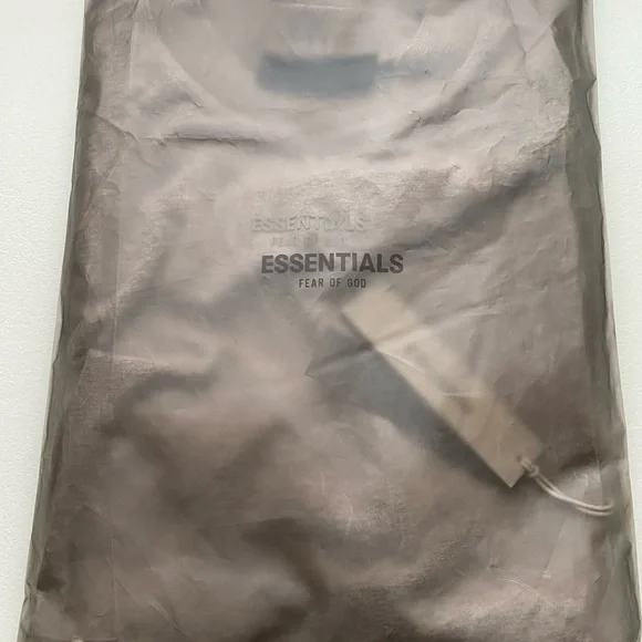 Fear of God Essentials Tee Core Heather FW23 - Picture 7 of 7